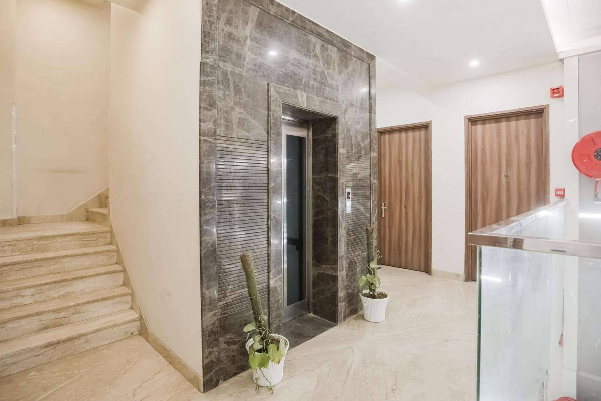 Townhouse The Amv Hotel Gurgaon Extérieur photo