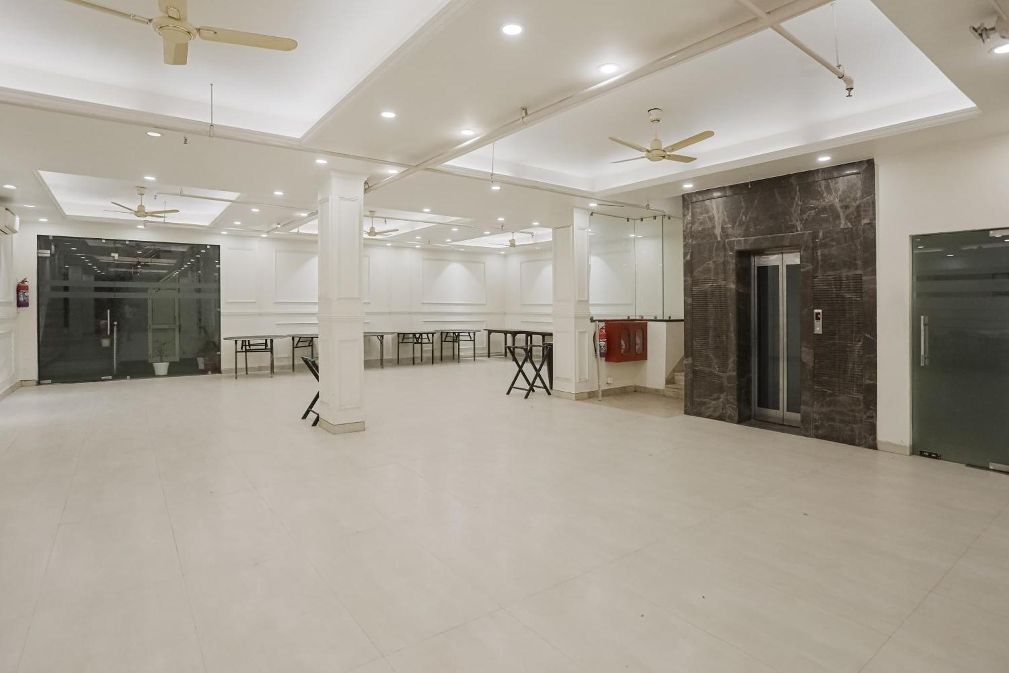 Townhouse The Amv Hotel Gurgaon Extérieur photo